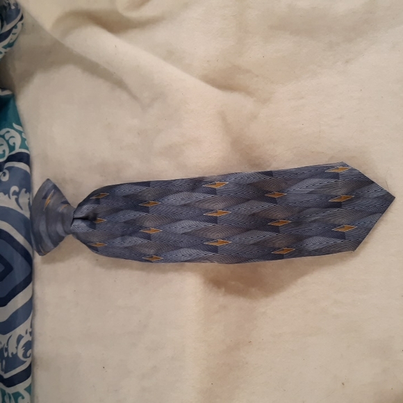 Boys tie - Picture 1 of 6